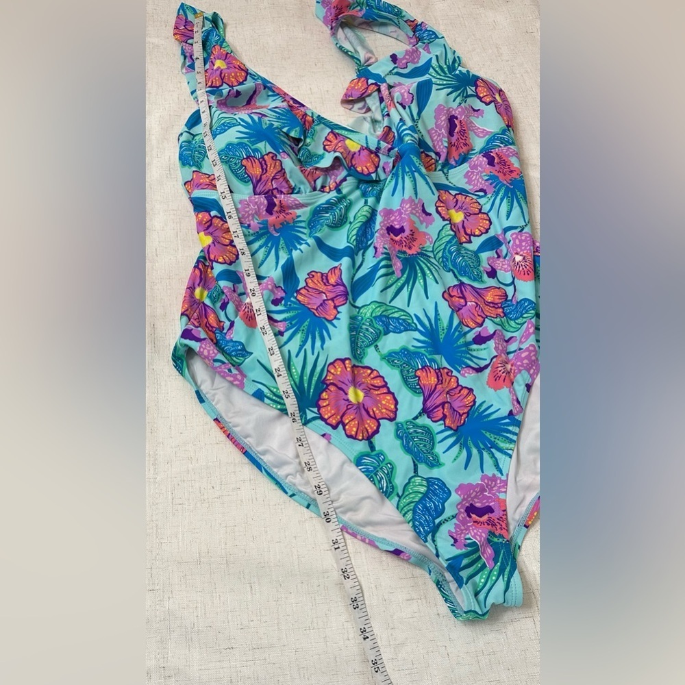 Floral Ruffle Swimsuit Top - Picture 5 of 14